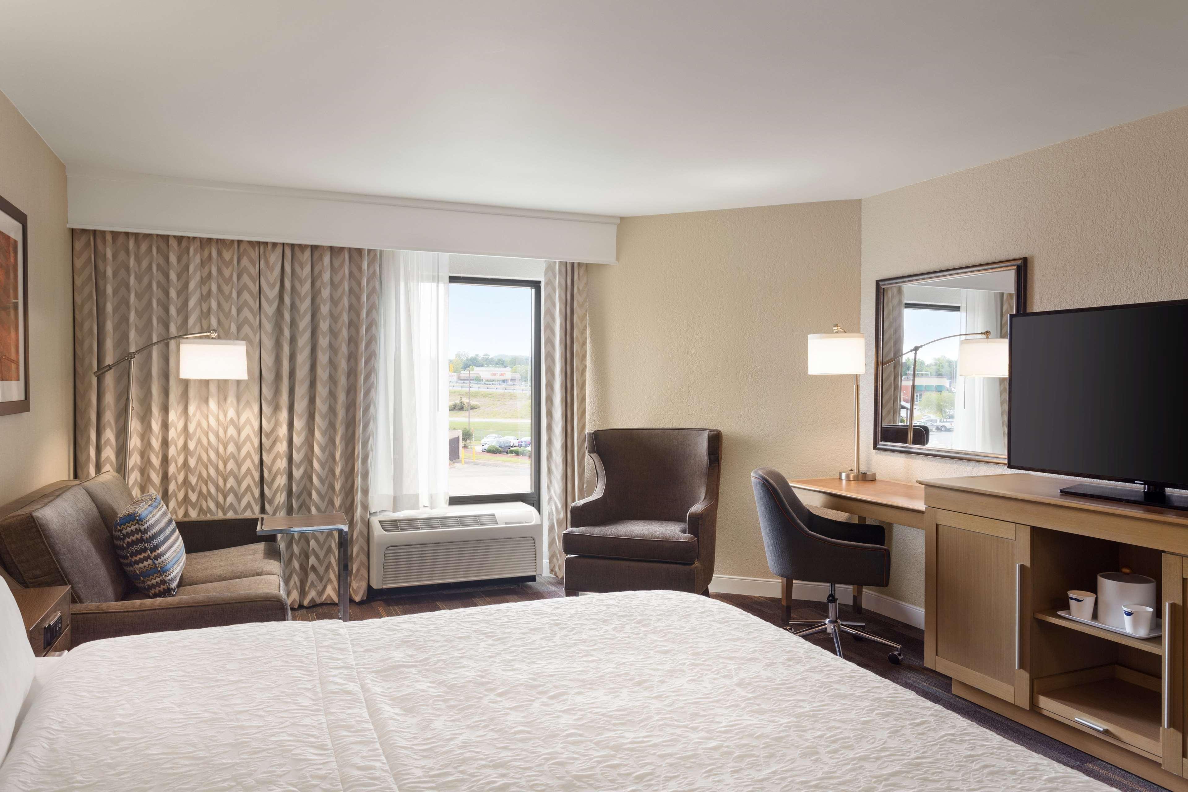 Hampton Inn By Hilton פורט סמית' מראה חיצוני תמונה