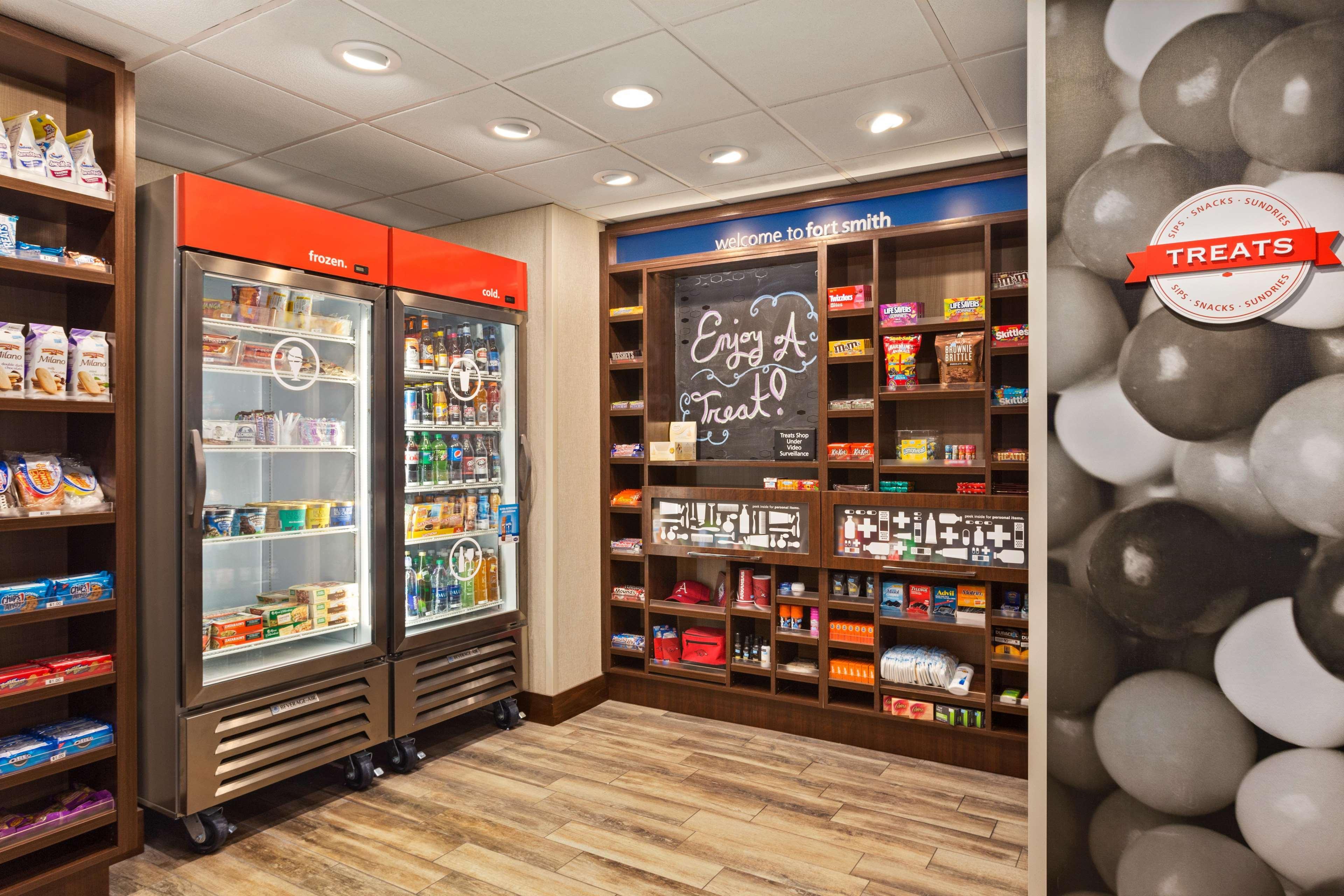 Hampton Inn By Hilton פורט סמית' מראה חיצוני תמונה