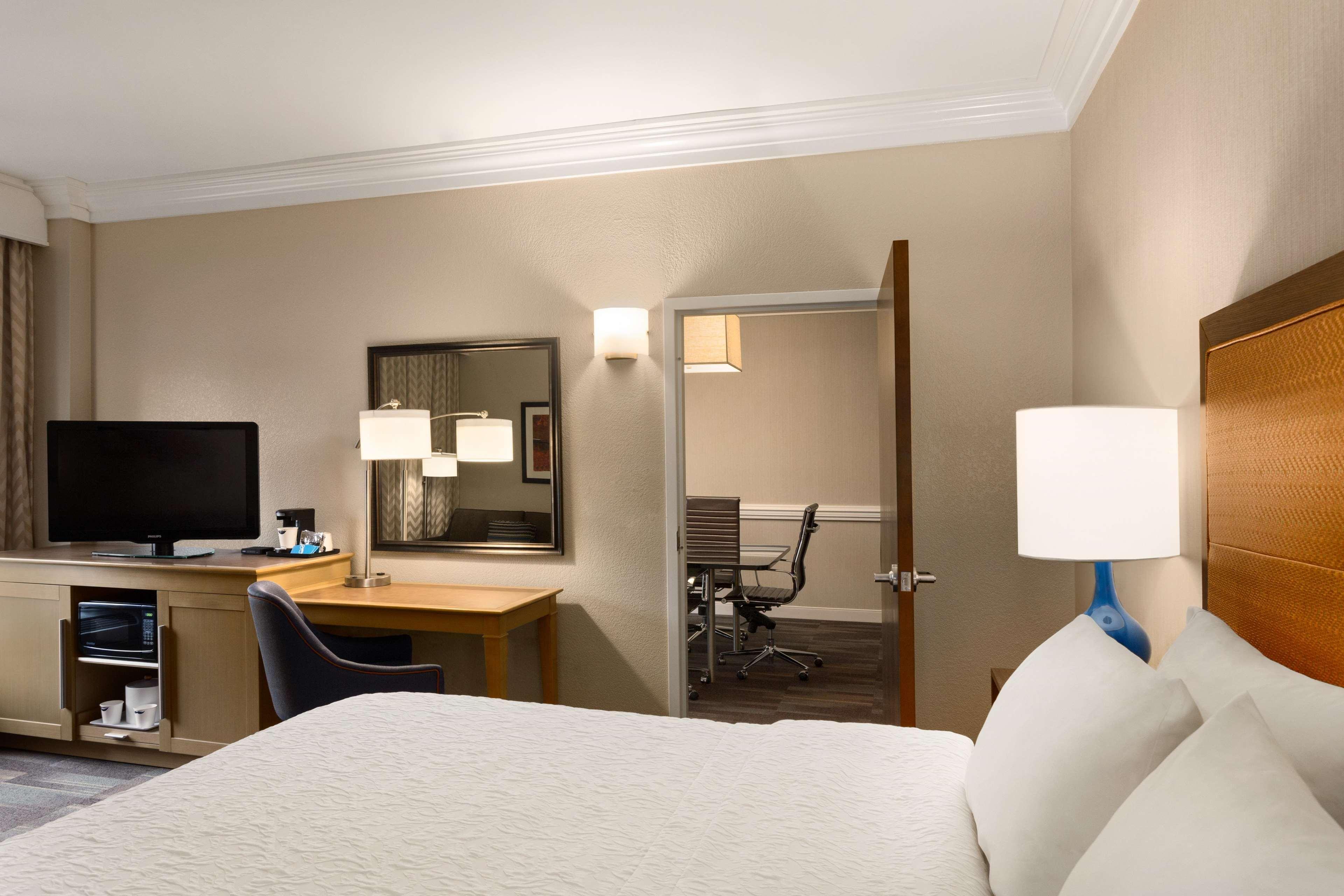 Hampton Inn By Hilton פורט סמית' מראה חיצוני תמונה
