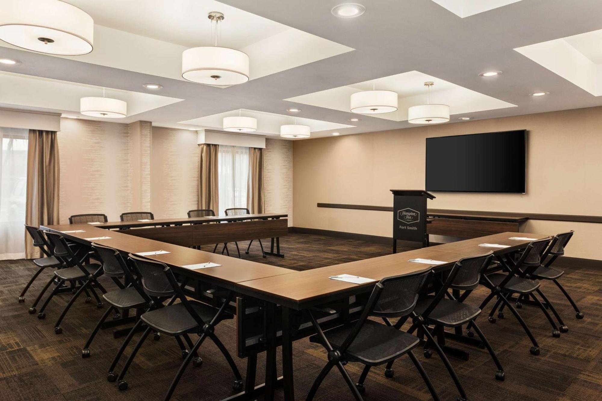 Hampton Inn By Hilton פורט סמית' מראה חיצוני תמונה