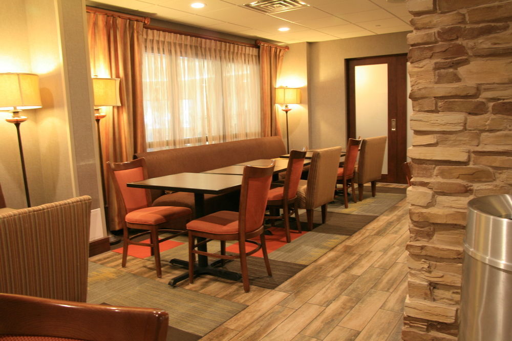 Hampton Inn By Hilton פורט סמית' מראה חיצוני תמונה