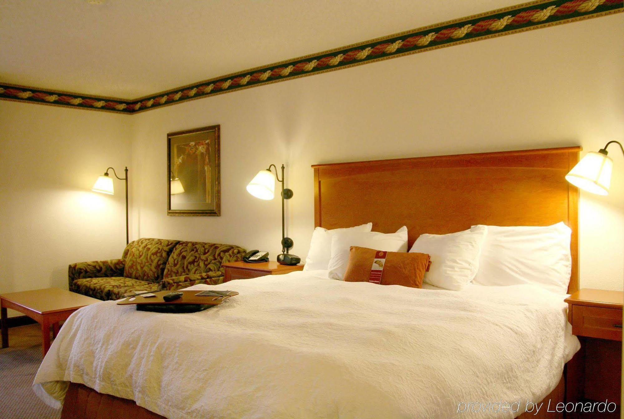 Hampton Inn By Hilton פורט סמית' חדר תמונה